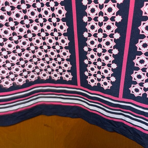 Croft & Barrow Womens 3X Geometric Print Tunic Top Button Detail Navy Pink - Picture 4 of 6
